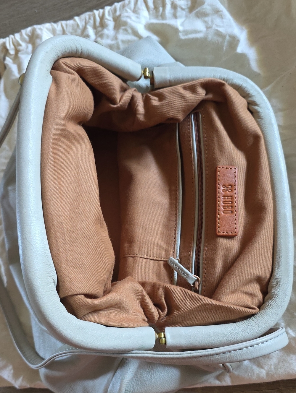 Hobo Adalyn Frame Shoulder Bag In Soft Leather - Picture 7 of 9
